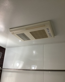 マックス　浴室換気乾燥暖房器　BS-161H-CX-2-KJ 施工前