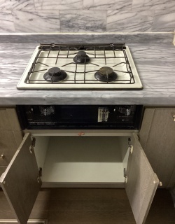 ハーマン ビルトインコンロ DG32T1VQ1SV-13A-KJ 施工前