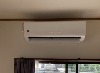 シャープ　ルームエアコン　AIRCON-10-AR-KJ 施工後