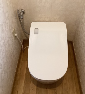 パナソニック　トイレ　TSET-AS1-WHI-R 施工前