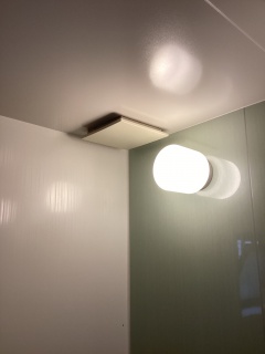 INAX　浴室換気扇　UF-27A 施工前