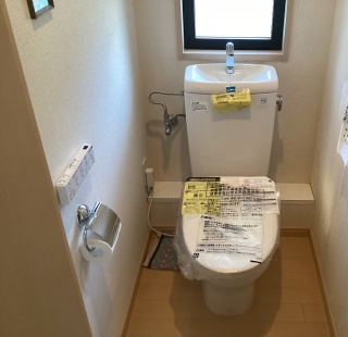 TOTO　温水洗浄便座　TCF4744AM-SC1-KJ 施工後