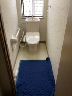 LIXIL トイレ TSET-LC1-IVO-1 施工前