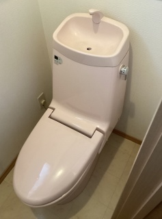 LIXIL トイレ TSET-ZJR-WHI-1 施工前