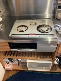 日立　IHクッキングヒーター　HT-N8STF-S 施工前