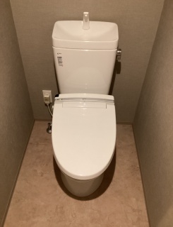 パナソニック　トイレ　TSET-AS1-WHI 施工前