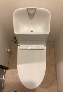 TOTO　トイレ　TSET-GG3-WHI-1-R 施工後