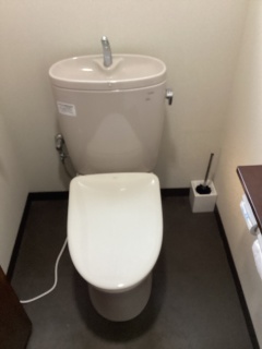 TOTO　温水洗浄便座　TCF4744-SC1 施工後