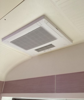 高須産業　浴室換気乾燥暖房器　BF-231SJA-KJ 施工後