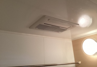 ノーリツ　ガス温水式浴室暖房乾燥機　BDV-3307AUKNSC-J3-BL-KJ 施工後