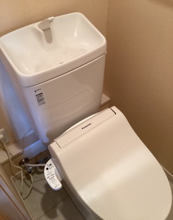 パナソニック　トイレ　TSET-AS2-WHI 施工前