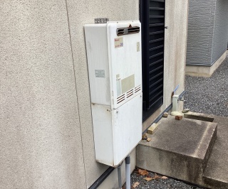 リンナイ　ガス給湯器　RUF-E2007SAW-A-LPG 施工前