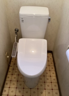 LIXIL　トイレ　TSET-AZ4-WHI-0-R 施工後