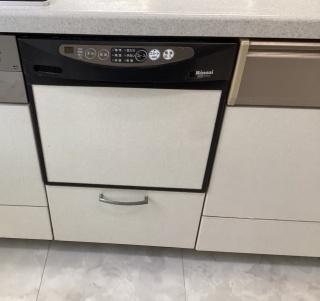 リンナイ　食器洗い乾燥機　RKW-405A-SV-KJ 施工前