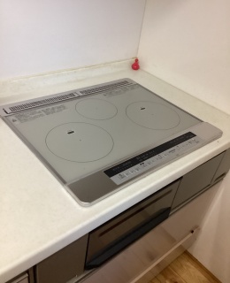 日立　IHクッキングヒーター　F-IH-3IH-M-60-S-KJ 施工後