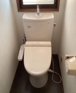 TOTO　温水洗浄便座　TCF6624-NW1 施工前