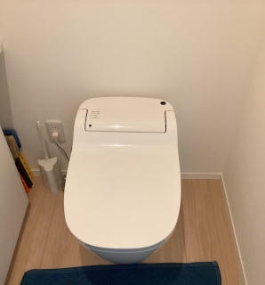 パナソニック　トイレ　TSET-AS1-WHI 施工前