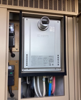 ノーリツ　ガス給湯器　GT-C2472SAW-T-1-BL-13A-20A 施工後