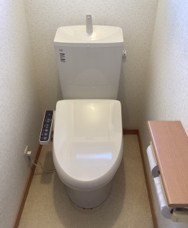 LIXIL　トイレ　TSET-LC1-IVO-1 施工後