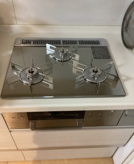 リンナイ　ビルトインコンロ　RHS31W38M13RCSTW-13A-KJ 施工後