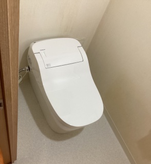 パナソニック　トイレ　TSET-AS1-WHI 施工後