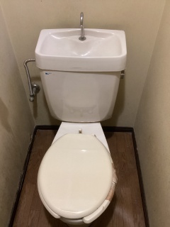 TOTO　トイレ　TSET-QR5-IVO-1-R 施工前