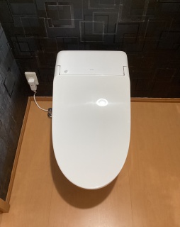 TOTO　トイレ　TSET-GG3-WHI-0 施工後