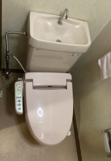 パナソニック　トイレ　TSET-AVS3-WHI-1-R 施工前