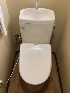 TOTO　トイレ　TSET-QR5-IVO-1-R 施工後