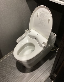 パナソニック　トイレ　TSET-AS1-WHI-M 施工前