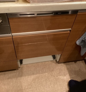 クリナップ　レンジフード　ZRS60NBD20FKZ-E-KJ 施工後