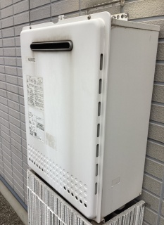 ノーリツ　ガス給湯器　GT-C2472SAW-1-BL-13A-20A 施工前