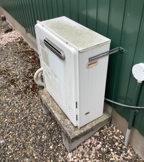 ノーリツ　ガス給湯器　BSET-N4-057R-13A-20A 施工前