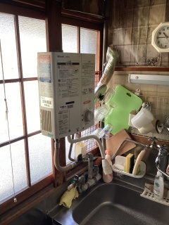 パロマ　瞬間湯沸器　PH-5BN-13A 施工前