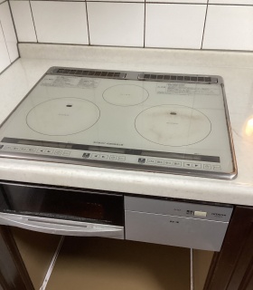 日立　IHクッキングヒーター　HT-N100STF-S-KJ 施工前