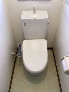 LIXIL　トイレ　TSET-LC1-IVO-1 施工後