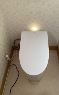 TOTO　トイレ　TSET-NEA2-WHI 施工後