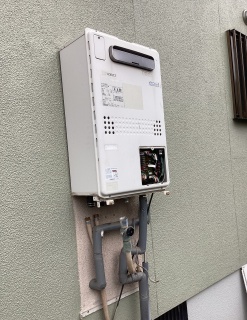 ノーリツ　ガス給湯器　GT-2470SAW-1-BL-13A-20A 施工前