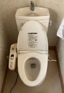 TOTO　トイレ　TSET-NEA2-WHI 施工前