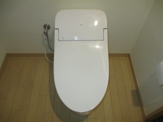 TOTO　トイレ　TSET-GG2-WHI-0
