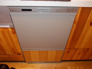 三菱　食器洗い乾燥機　EW-45R2S